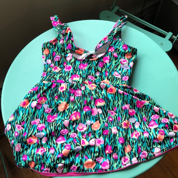 Onsie - Picture 3 of 3